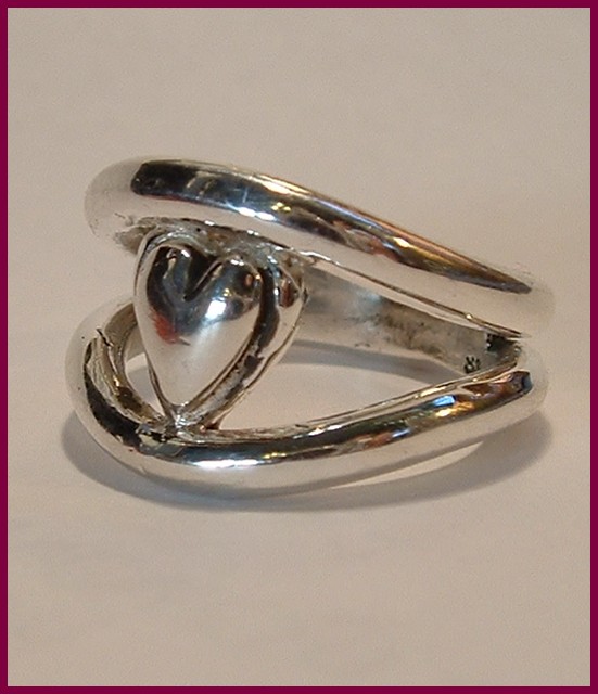 Heart ring